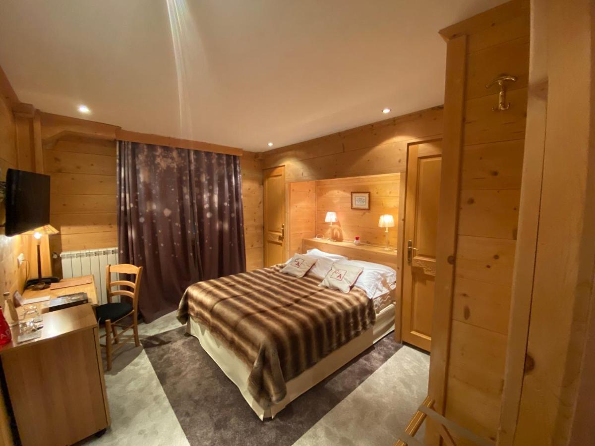 Hotel Le Chalet D'Auron Restaurant Et Spa Екстериор снимка